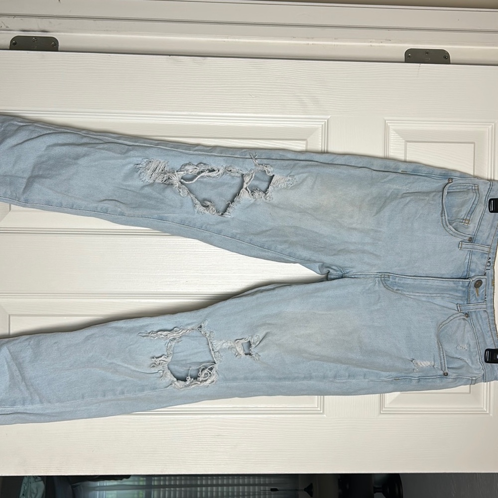 No Boundaries Ripped Jeans